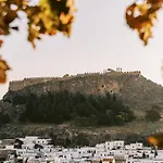 Arte Lindos Suites